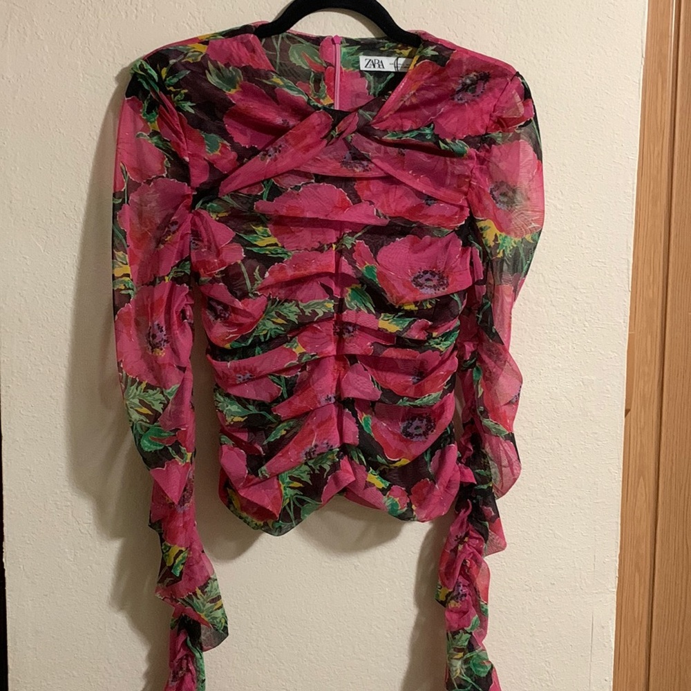 Zara cop top